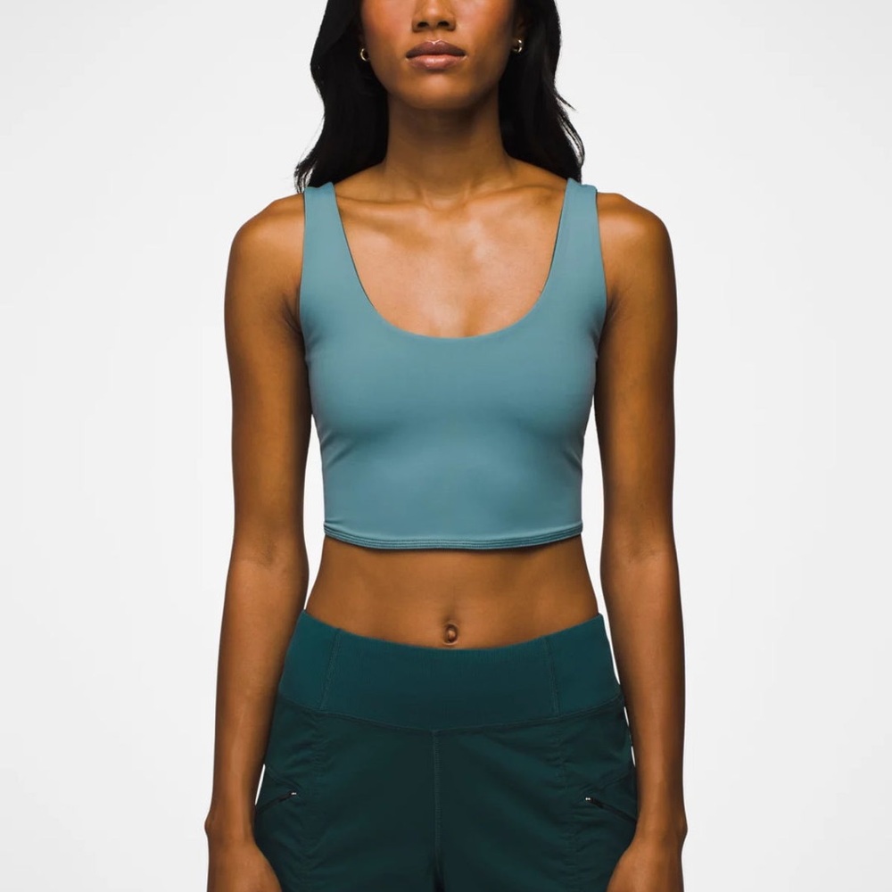 EUC L prAna Luxura Reversible crop top teal/sky blue